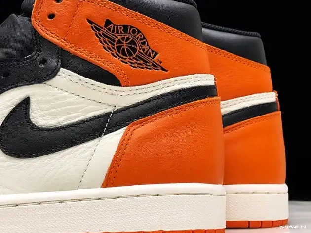 OW Jordan x AJ1 Air AQ0818-158 1 Off-Louis 0514